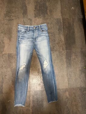 American Eagle Outfitters Light Blue Distressed Skinny Jeggings